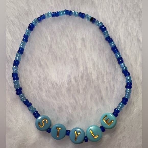 Taylor Swift Eras Tour Friendship Bracelet - Picture 3 of 4